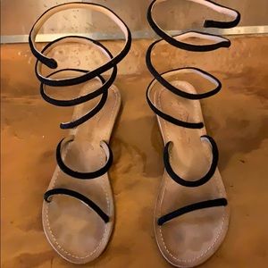 Free People sz38. Gladiator style sandals
